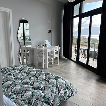 Sea You Soon Apartments Влёра Экстерьер фото